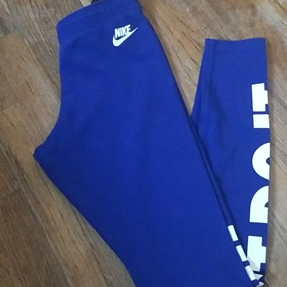 Nike leggings